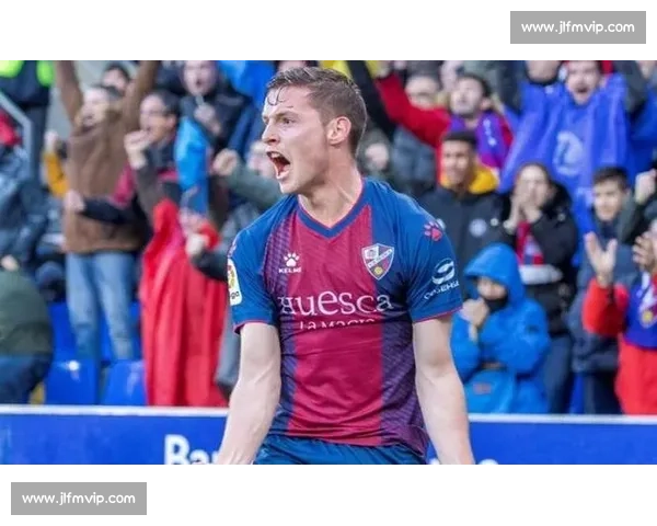 多特加入巴萨中场新星争夺,欧青赛爆发或加速达尔维奇离队