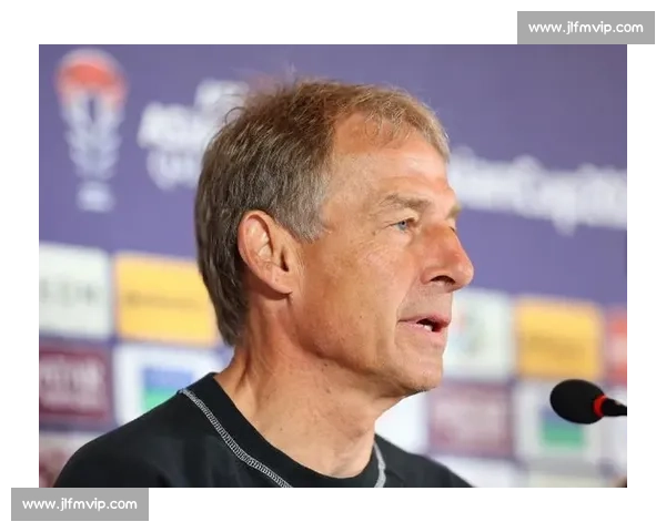 韩媒曝国足绯闻主帅！克林斯曼成焦点，亚洲经验能否拯救中国足球？