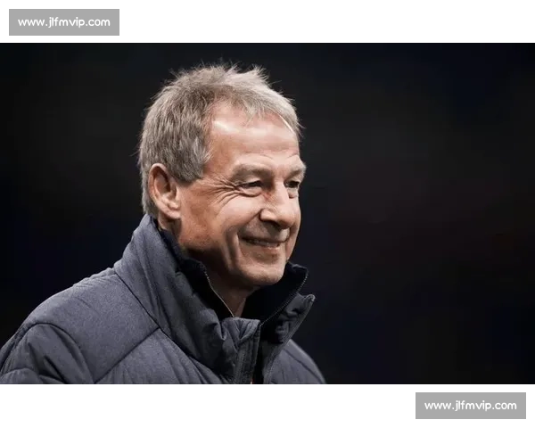 韩媒曝国足绯闻主帅！克林斯曼成焦点，亚洲经验能否拯救中国足球？